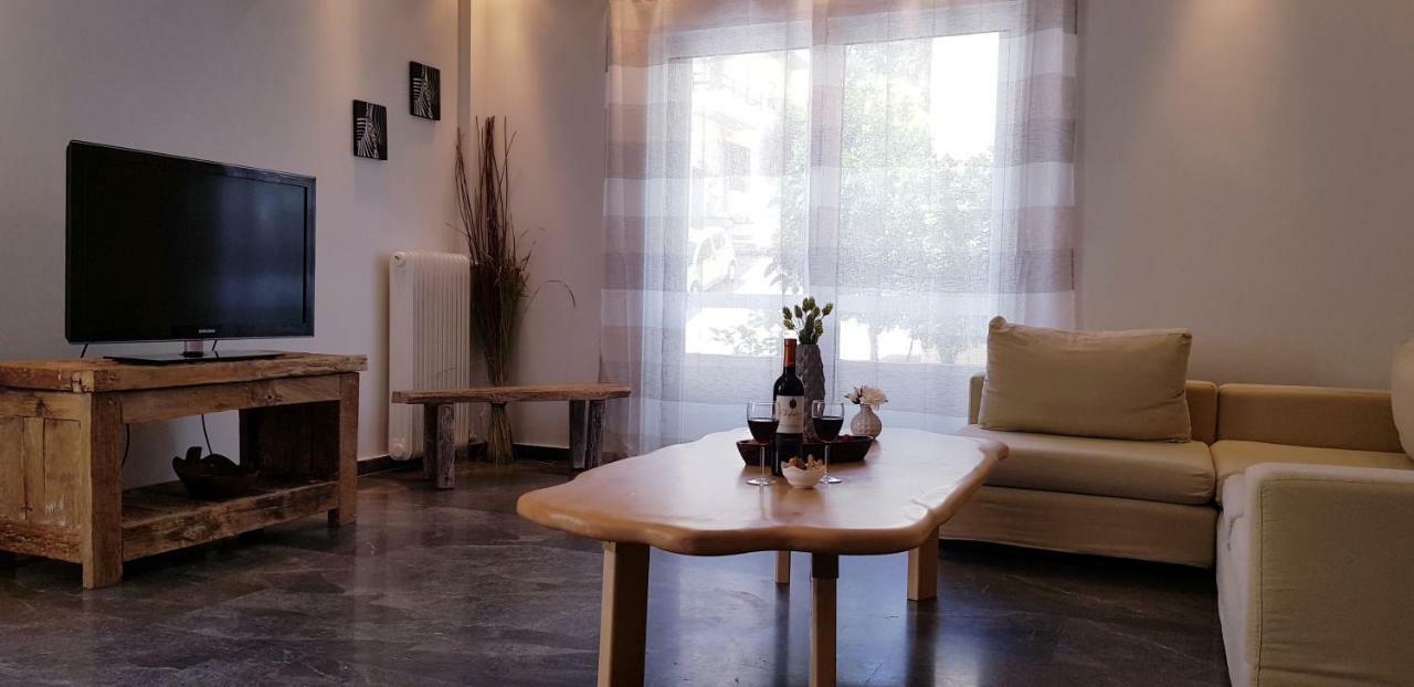 Spacious Apartment In The Historical Center Of Athén Kültér fotó