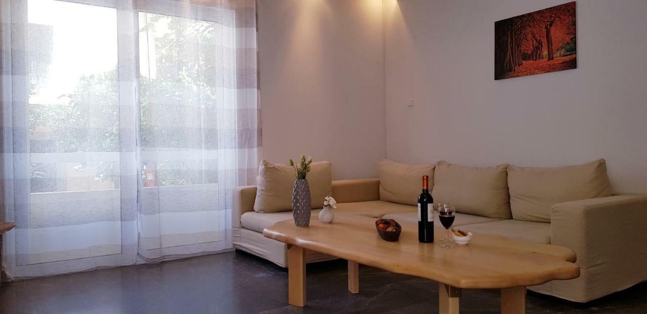 Spacious Apartment In The Historical Center Of Athén Kültér fotó